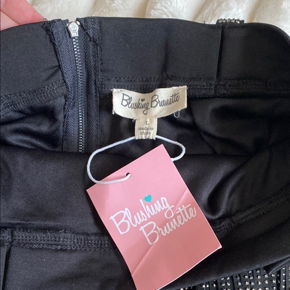NWT Blushing Brunette Black Fringe Skirt - Picture 5 of 9